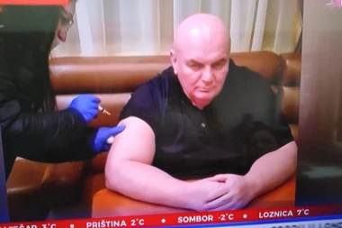 (FOTO) PALMA PRIMIO VAKCINU: Evo za koju se odlučio i zašto je želeo da se zaštiti na taj način!