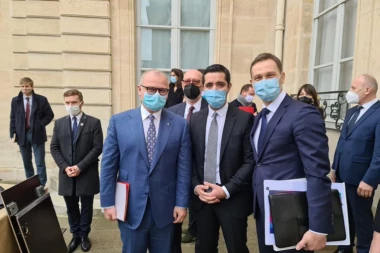Vesić podelio radosne vesti iz Pariza: Francuske kompanije zainteresovane za investiranje u Beograd