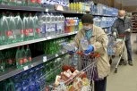 OSKUDACIJA NAS SATERALA U ĆOŠAK: Zbog poskupljenja,  u korpama uglavnom OSNOVNE namirnice