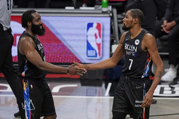 PIROVA POBEDA BRUKLINA: Netsi poveli, ali se SUPERZVEZDA povredila!