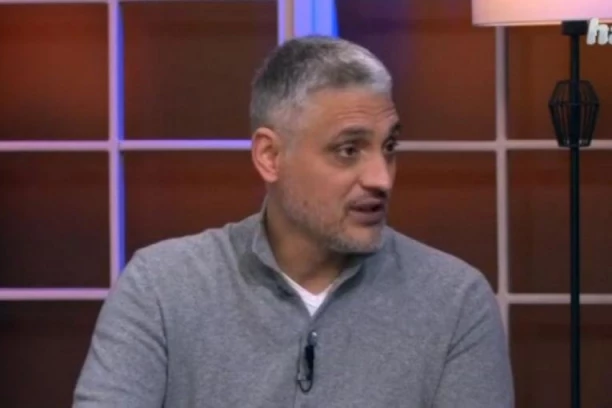 KLOVN, ČIZME SU MU BILE PREKO KOLENA: Čeda ponovo gostovao kod Marića, ŽESTOKO SE OKOMIO SE NA BOKANA!