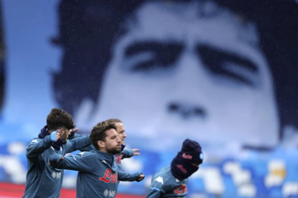 UDARNA VEST: Ogromna avionska DRAMA, as Napolija preživeo PAKAO!