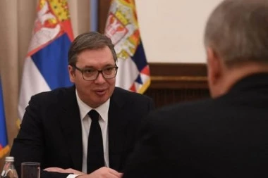 (FOTO) Vučić se sastao sa ambasadorom Slovačke