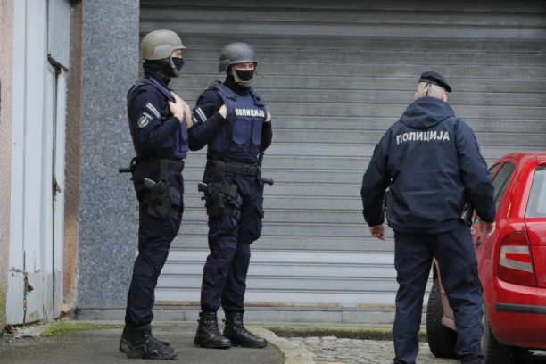 UHAPŠEN MONSTRUM SA SAVSKOG VENCA! Otkriveni jezivi detalji monstruoznog napada u kojem je žena, nasred ulice, izbodena U VRAT!