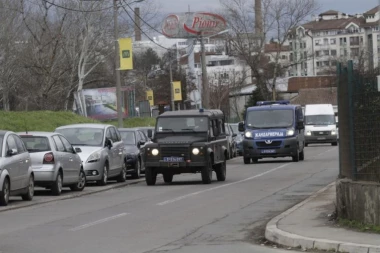 SAZNAJEMO! UHAPŠENI POLICAJCI U BEOGRADU! Mimo zakona dali dozvole za oružje bezbednosno interesantnoj osobi!