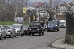 SAZNAJEMO! UHAPŠENI POLICAJCI U BEOGRADU! Mimo zakona dali dozvole za oružje bezbednosno interesantnoj osobi!