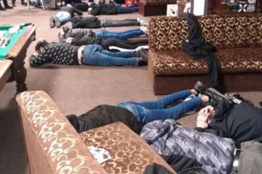 PODVILI REPOVE! Pohapšeni članovi Veljine ekipe traže status SVEDOKA SARADNIKA! OSTAVLJAJU VOĐU NA CEDILU!