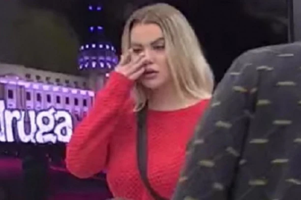 OVAKO IZGLEDA OTAC SANJE STANKOVIĆ SA KOJIM JE U SVAĐI: Zadrugarka jecala pa priznala da je OČUH VIŠE VOLI!