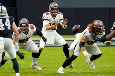 U INAT PROKLETOJ KORONI: Superboul SPEKTAKL pred 7.500 LEKARA!