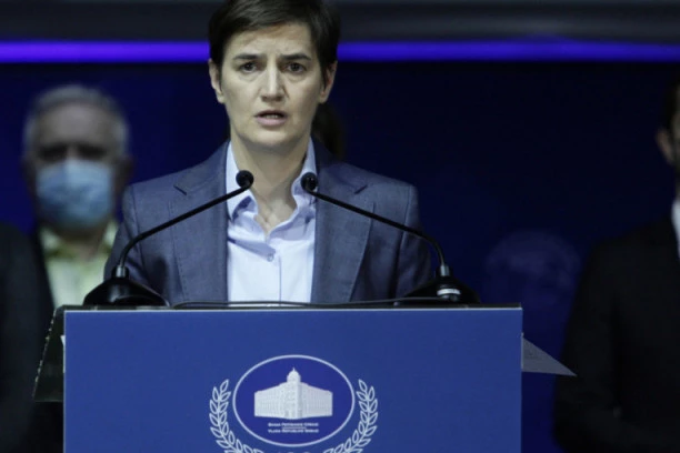 POSTIGLI SMO USPEH, ALI NIJE KRAJ: Premijerka Brnabić poslala snažnu poruku naciji na temu vakcinacije
