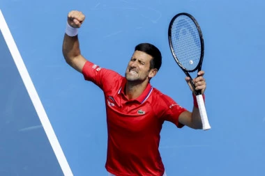 OGROMAN ŠOK U MELBURNU: Ispao jedan od najvećih favorita, Novaku se OTVARA put ka tituli!