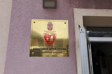 Najugroženijim porodicama u Crnoj Travi pet agregata za struju