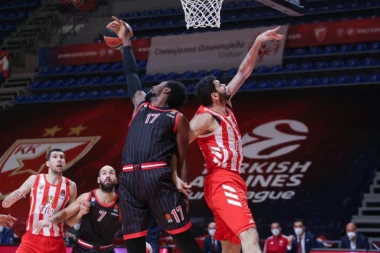 PROPALO: Crveno-beli ostali bez POJAČANJA, bivši košarkaš Partizana imao velike ZAHTEVE!