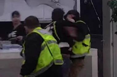 Preslatko: Dok se Miljana tuče po rijalitima, evo ko čuva malog Željka - MALIŠAN KONAČNO UŽIVA!