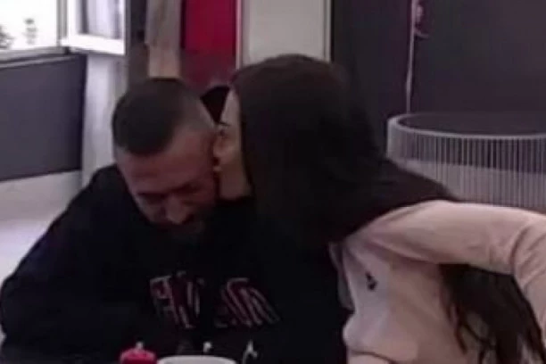 (VIDEO) TRČI ZA NJOM! Ermina shvatila da uopšte ne poznaje Ša! A onda je OVO rekla za njegovu KARIJERU nakon afere sa Tarom!