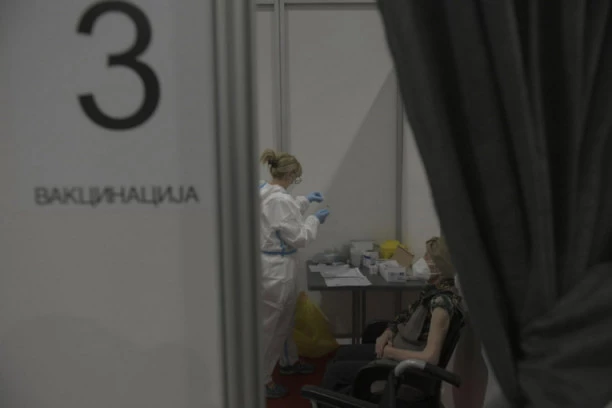 Počela masovna revakcinacija na Beogradskom sajmu: Drugu dozu primilo 1.300 građana