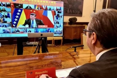 (FOTO) VUČIĆ NA VIDEO SAMITU KINA: Konferenciji prisustvuje i ministar finansija Siniša Mali