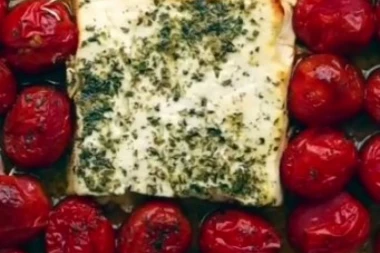 (RECEPT) Gastronomski fenomen za kojim je ceo svet poludeo: Ovako ukusno jelo još niste probali! TAJNI SASTOJAK - FETA!