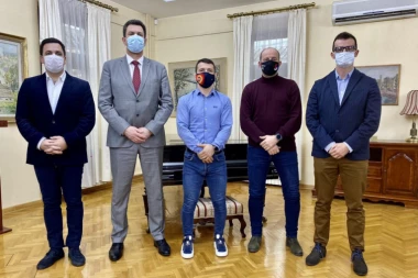 OGLASILI SE ŠTEFANEK I GRADONAČELNIK: Delegacija Sportskog saveza Srbije POSETILA Šabac!