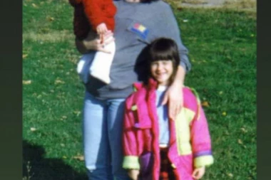 Od malena je pratila modu: Prepoznajete li manekenku i suprugu popularnog voditelja?