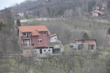 U RITOPEKU OTKRIVENA JOŠ JEDNA TAJNA PROSTORIJA: Forenzičari ušli u vikendicu Velje Nevolje!