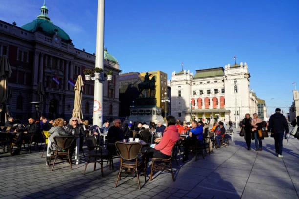 OVO SU SVE NOVE MERE KRIZNOG ŠTABA! Od ponedeljka rade bašte kafića i restorana, đaci ostaju na onlajn nastavi