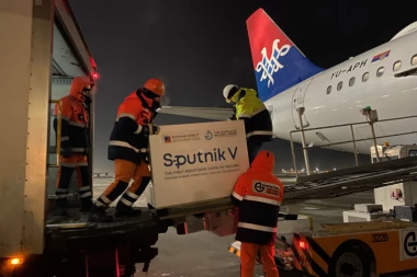 POKLON OD SRBIJE: U Crnoj Gori počela vakcinacija protiv korona virusa!