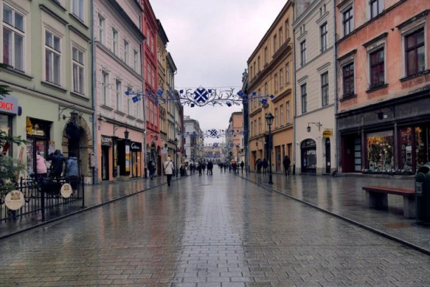 Poljska se bliži totalnom LOCKDOWN-u: Brojke zaraženih vrtoglavo rastu