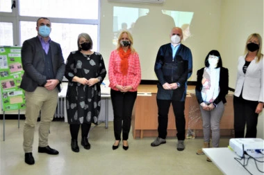 (FOTO) Obeleženo 10 godina rada Volonterskog servisa Zvezdare