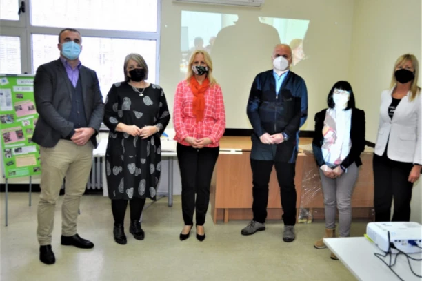 (FOTO) Obeleženo 10 godina rada Volonterskog servisa Zvezdare