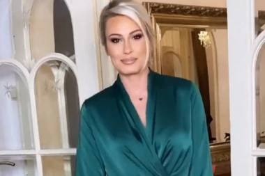 DAJANA PAUNOVIĆ  JE PRIMER DA ŽENA MOŽE SVE: Uspešna, lepa, zavodljiva i posvećena majka, ona je dama kojoj svi zavide!