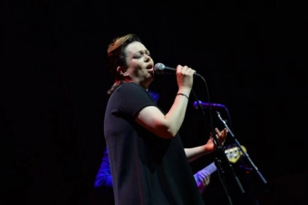 VIŠE STOTINA LJUDI MOŽE DOBITI KORONU: Grupa Negativ priredila KONCERT!