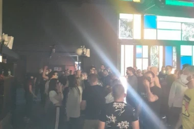 KATASTROFA U NAJAVI! Pojedini prestonički klubovi na najgori način krše epidemiološke mere: IDIOTI, SVE ĆETE NAS POUBIJATI!