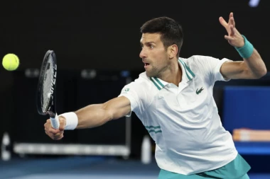 NAJBOLJI KAD JE NAJTEŽE: Đoković posle PAKLENOG dvoboja SRUŠIO Raonića i zakazao duel sa Nemcem!