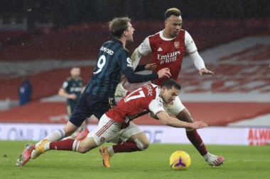 "TOBDŽIJE" SE RASPUCALE: Obamejang odigrao UTAKMICU ŽIVOTA!