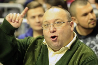 MORBIDAN POTEZ VULETIĆA: Ismevao Veljine žrtve dok je jeo ćevape: ČITAJTE U SRPSKOM TELEGRAFU!