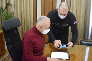 ZAVRŠENA SEDNICA GRADSKOG KRIZNOG ŠTABA: Gradonačelnik Radojičić ima važnu PORUKU!