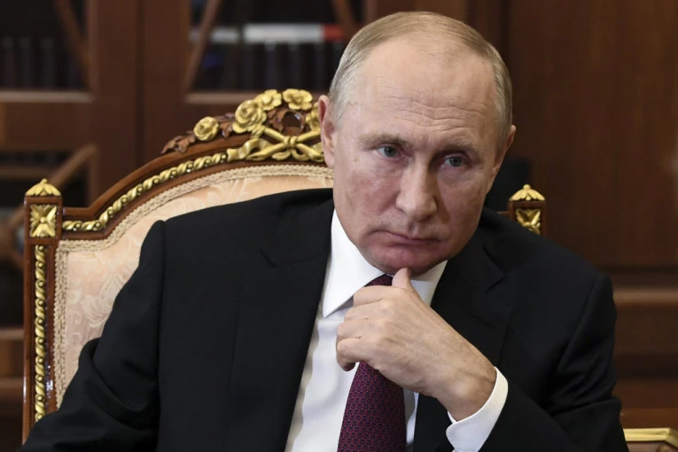 PUTIN GUBI 57 MILIJARDI DOLARA?! Ako mu propadne najveći spor u istoriji pravosuđa Moskva će biti na kolenima