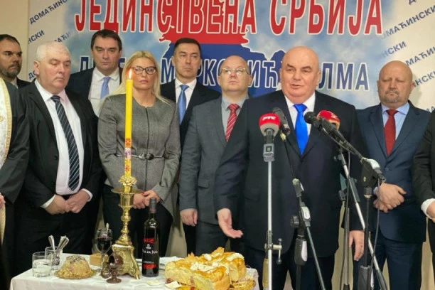 PALMA POSLAO PORUKU KRIVOKAPIĆU: Ako u roku od pet dana ne vrati srpskog ambasadora, POZVAĆU GRAĐANE SRBIJE DA NE IDU NE LETOVANJE U CRNU GORU!