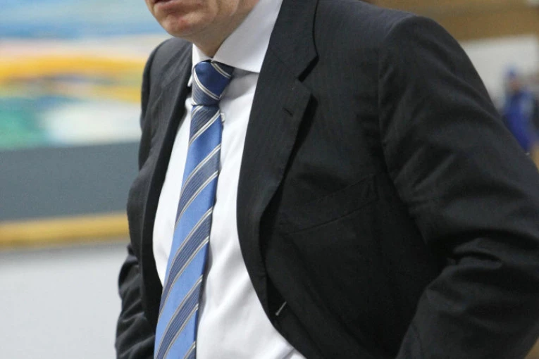 RUS OBARA SVE REKORDE! Za dva meseca zaradio 6,4 milijardi dolara