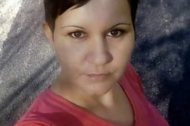 TRAGIČAN KRAJ! Majka troje dece nađena smrznuta pored puta: Komšinica otkrila JEZIVE DETALJE iz života Ivane Jovanović (34)