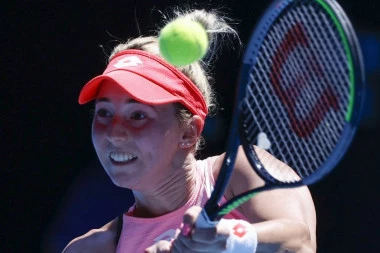 NINA ISPALA ODMAH ZA MEĐEDOVIĆEM: Nije imala šanse, Hamad predao meč na Vimbldonu