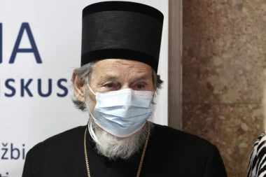 EPISKOP LAVRENTIJE DOBIJA TRANSFUZIJU KRVI U URGENTOM CENTRU!