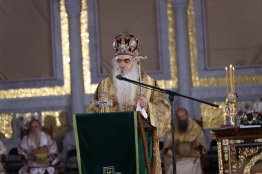 Episkop bački Irinej POZITIVAN NA KORONAVIRUS: Leči se u eparhijskom dvoru!