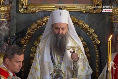 (FOTO, VIDEO) USTOLIČEN PATRIJARH PORFIRIJE: Podržite me molitvama da budem dostojan