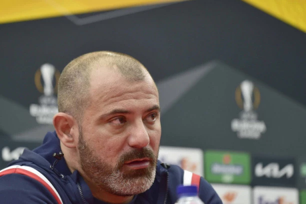 NIKAD EMOTIVNIJI DEJAN STANKOVIĆ: Svakog dana mi je sve žalije, i žalije...