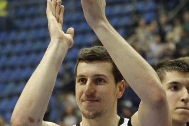 GROBARI U NOKDAUNU: Milosavljević se vraća u srpsku košarku, ali ne u Partizan!