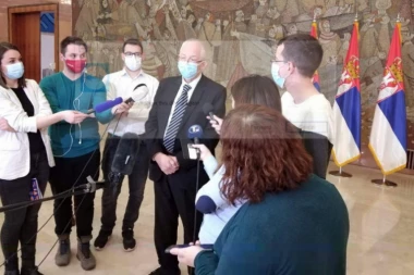 PRIVREDNI DEO KRIZNOG ŠTABA U OŠTROM KLINČU SA MEDICINSKIM! Nove mere u petak! SPORNE KAFANE, KAFIĆI I SKIJALIŠTA!