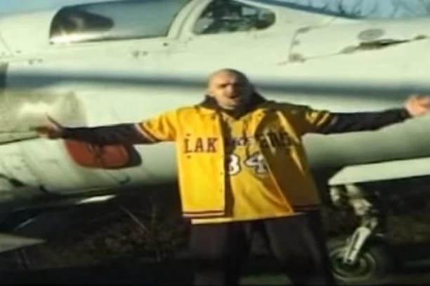 SEĆANJA SU TU, NIKADA NE BLEDE: Minimaksov sin RASPLAKAO milione novim SPOTOM!