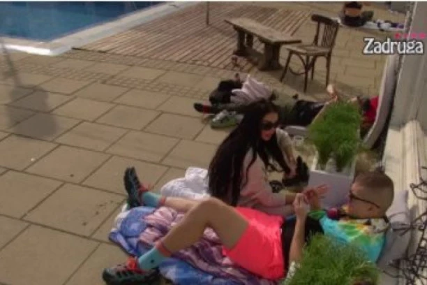 (VIDEO) KOJI JE OVO PUT? Čorba PONIŽAVAO Maju kao nikad do sada, ona mu zapretila, pa pogazila svoje reči istog trenutka!